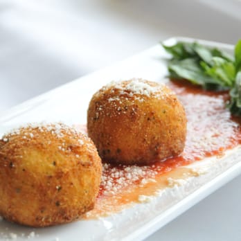 Gigi's Cucina Povera signature dishes Arancini
Sicilian Lemon Tart
Cannoli